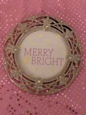 SHEFFIELD HOME Ornate Round Holiday Picture Frame – "Merry & Bright" (4" x 4")
